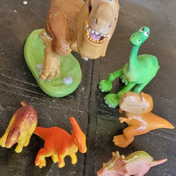 Pixar Dinos - Picture 4 of 6